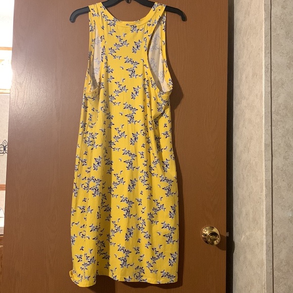 Dress - Picture 5 of 5